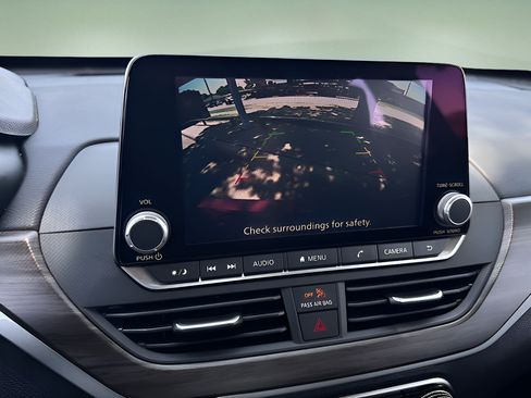 Certified 2025 Nissan Altima 2.5 SV FWD image 8