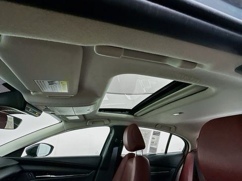 Used 2024 MAZDA MAZDA3 s image 25