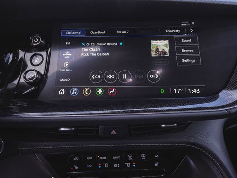 Used 2023 Buick Envision Preferred w/ Sport Touring Package image 19