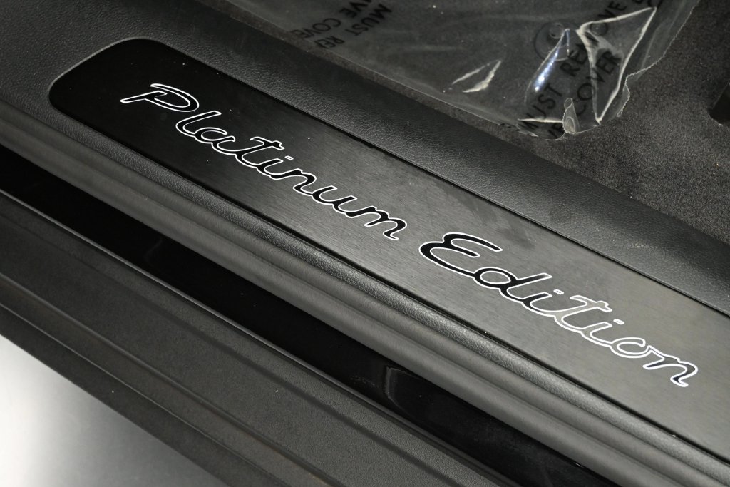 Certified 2023 Porsche Panamera 4 Platinum Edition AWD/4WD image 28