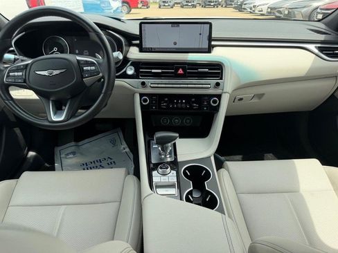 Used 2025 Genesis G70 2.5T AWD/4WD image 9