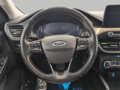 Used 2022 Ford Escape Titanium w/ Titanium Elite Package AWD/4WD image 5