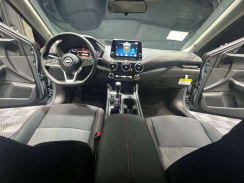 New 2025 Nissan Sentra SR image 20