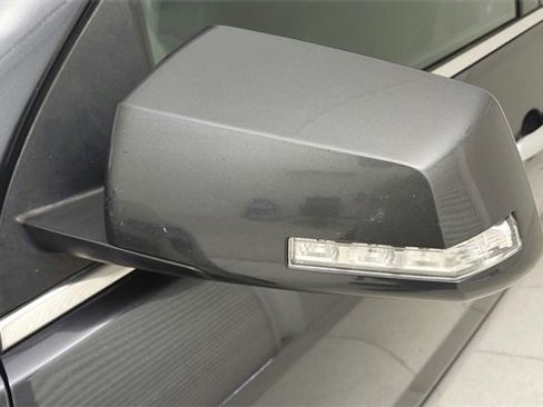 Used 2014 GMC Acadia SLT image 28