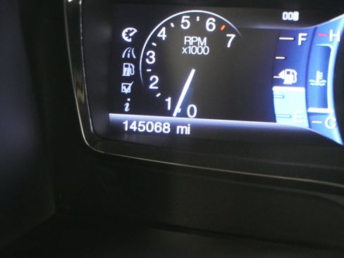 Used 2013 Lincoln MKX FWD image 23