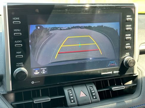 Used 2022 Toyota RAV4 XSE image 17