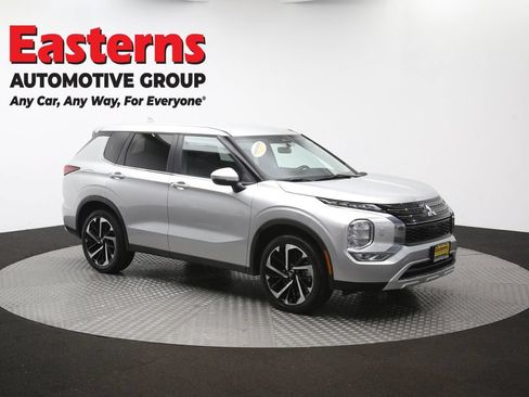 Used 2024 Mitsubishi Outlander SE AWD/4WD image 49