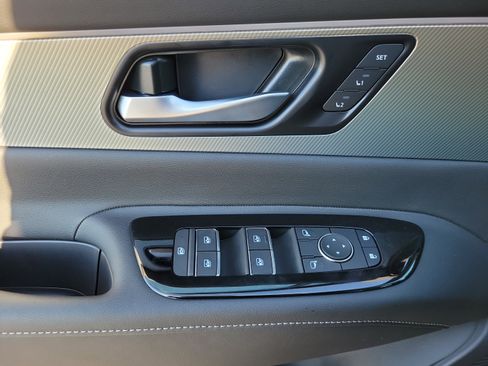 New 2025 Nissan Murano SL image 17