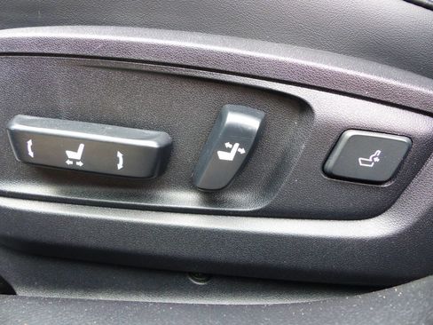 Used 2017 Lexus ES 350 w/ Luxury Package image 21