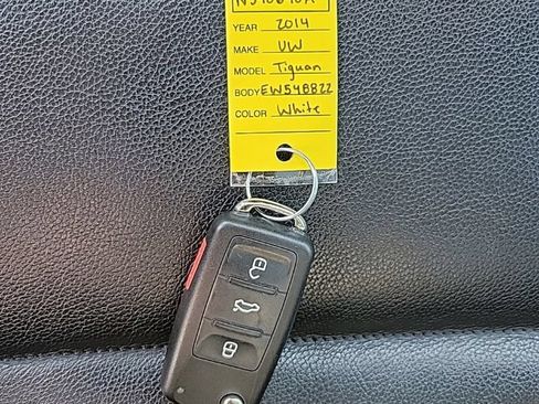 Used 2014 Volkswagen Tiguan R-Line AWD/4WD image 36
