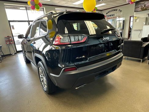 Used 2021 Jeep Cherokee Latitude Lux w/ Sun & Sound Group image 9