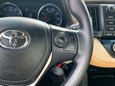 Used 2016 Toyota RAV4 XLE image 24
