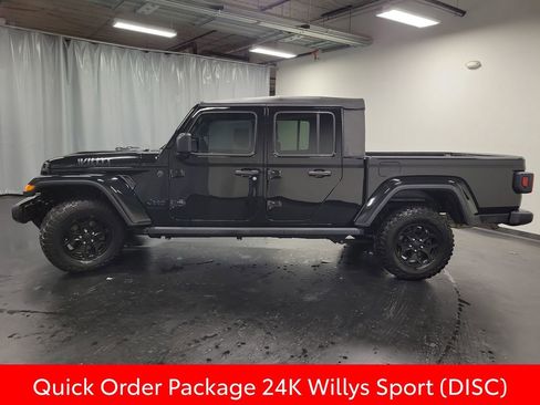 Used 2023 Jeep Gladiator Sport image 5