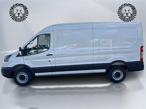 New 2025 Ford Transit 250 148 Medium Roof image 8