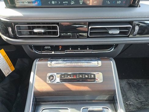 New 2025 Lincoln Aviator Reserve w/ Equipment Group 201A image 31