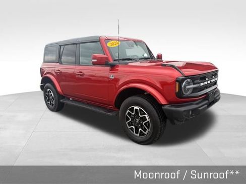 Used 2024 Ford Bronco Outer Banks image 2