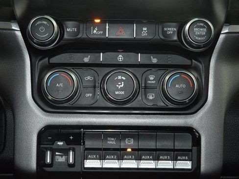 Used 2024 RAM 4500 SLT w/ Quick Order Package 2YG SLT AWD/4WD image 24