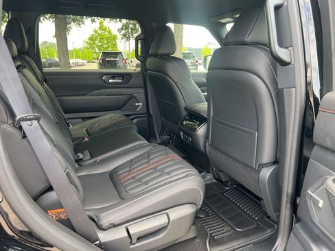 New 2025 Nissan Armada PRO-4X w/ Convenience Package image 30