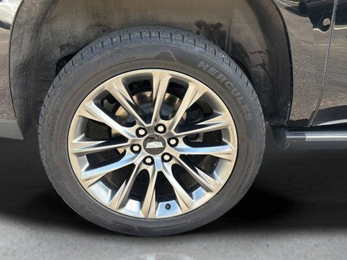Used 2019 Cadillac Escalade ESV Platinum w/ Escalade Sport Edition AWD/4WD image 14