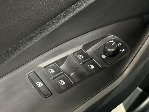 Used 2024 Volkswagen Jetta SE FWD image 20