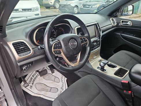 Used 2014 Jeep Grand Cherokee Laredo w/ Security & Convenience Group AWD/4WD image 10