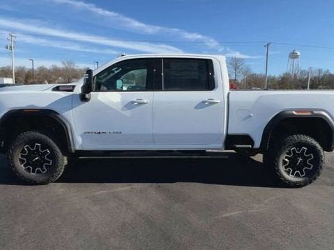 New 2026 GMC Sierra 2500 AT4X image 5