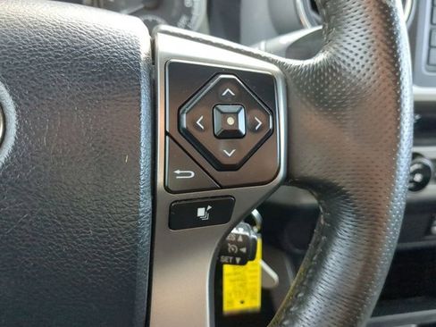 Used 2017 Toyota Tacoma SR5 image 24