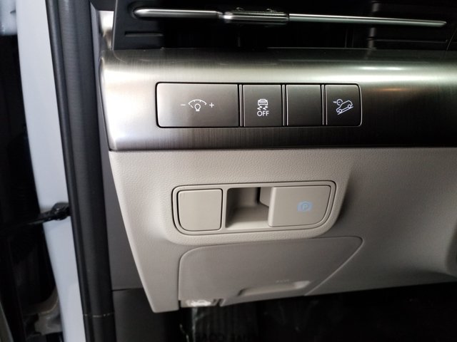 Used 2024 Hyundai Kona SEL AWD/4WD image 10