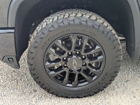 New 2026 Chevrolet Silverado 2500 High Country w/ High Country Premium Package AWD/4WD image 7