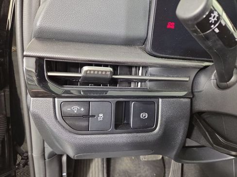 Certified 2026 Kia Sportage LX FWD image 27
