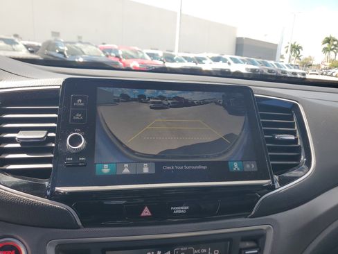 Used 2025 Honda Ridgeline RTL image 10