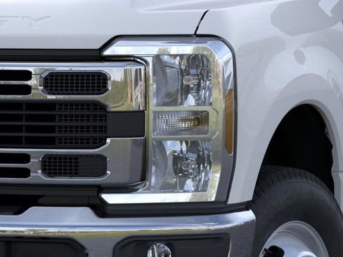 New 2026 Ford F350 XL w/ XL Chrome Package AWD/4WD image 41