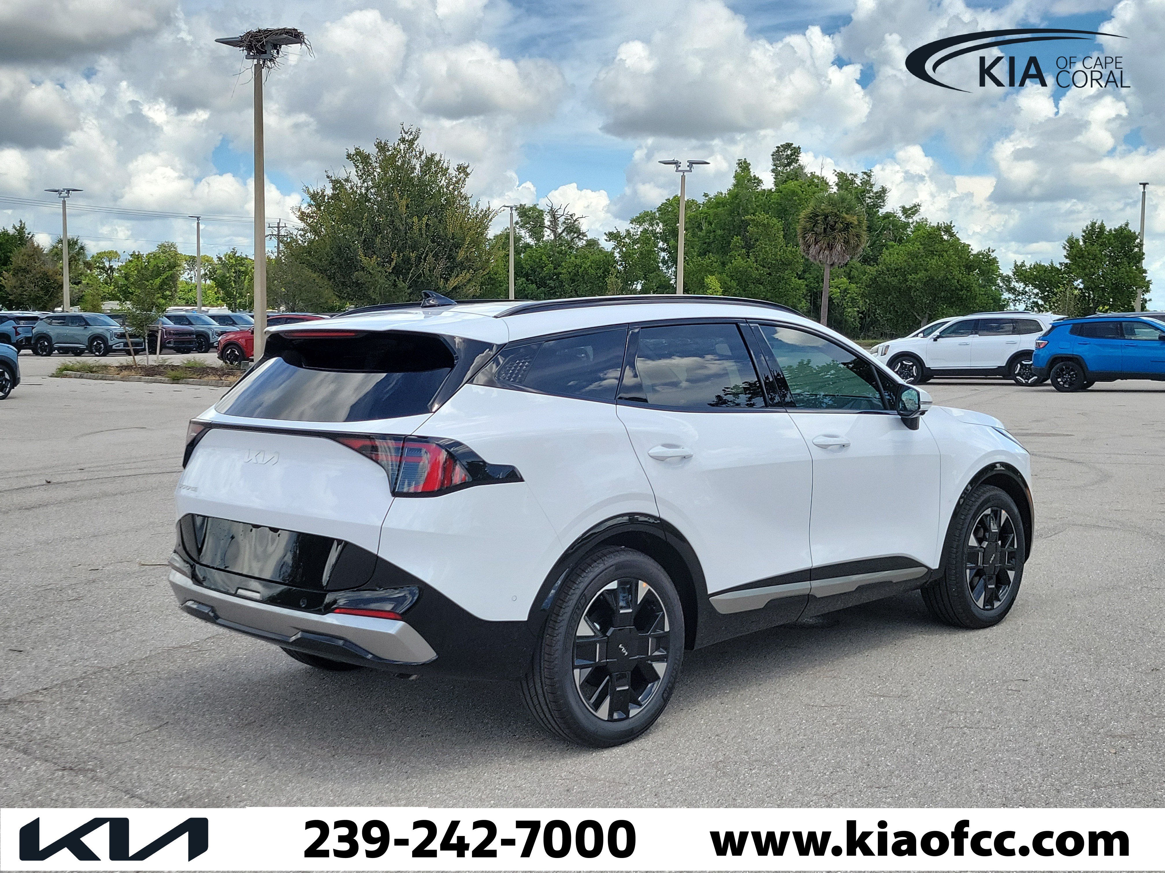 New 2027 Kia Sportage SX FWD image 6
