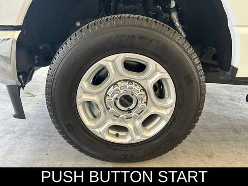Used 2026 Ford F250 XLT AWD/4WD image 14