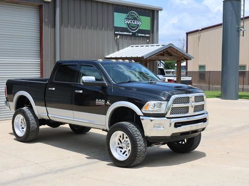 Used 2016 RAM 2500 Laramie w/ Convenience Group AWD/4WD image 15