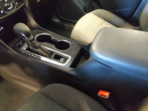 Used 2023 Chevrolet Equinox LT AWD/4WD image 26