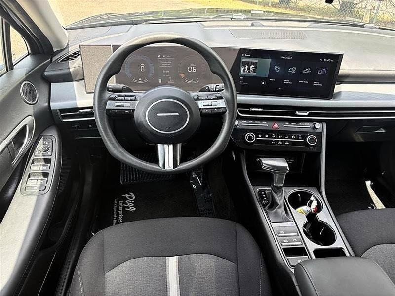 Used 2025 Hyundai Sonata SE FWD image 36
