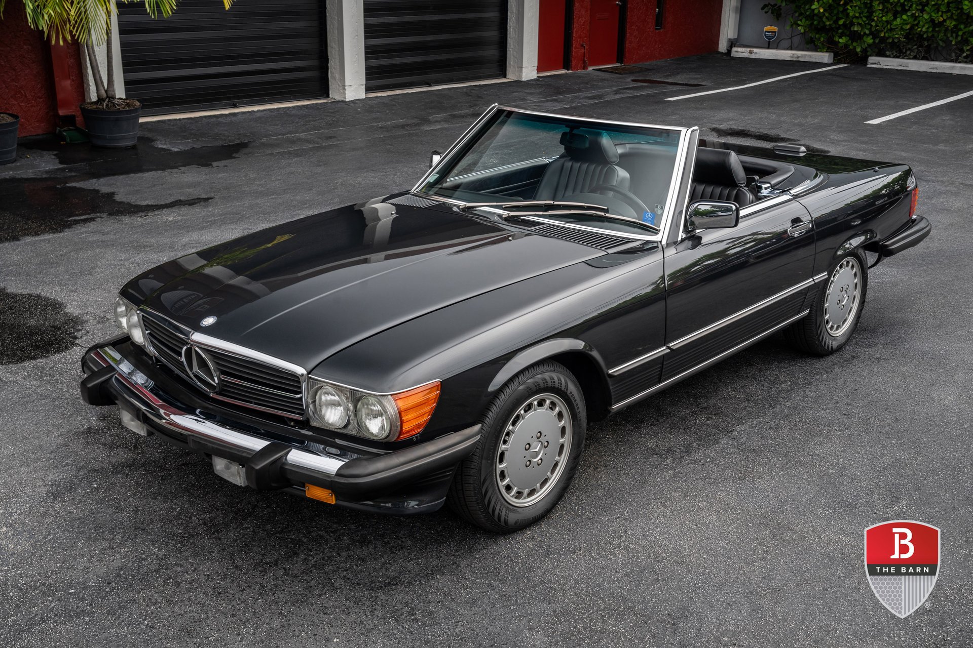 Used 1989 Mercedes-Benz 560 SL image 3