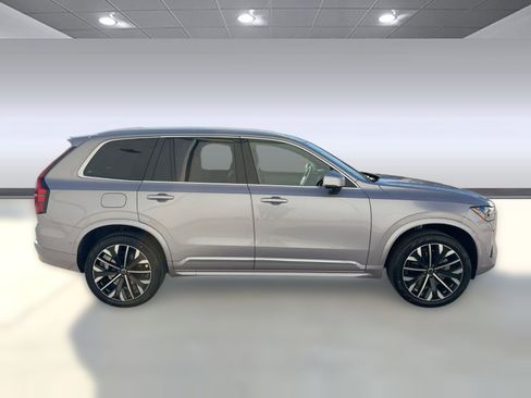 New 2026 Volvo XC90 B6 Plus w/ Protection Package Premier image 8
