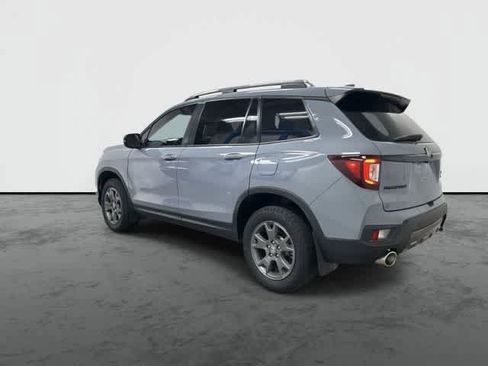 Certified 2025 Honda Passport TrailSport image 9
