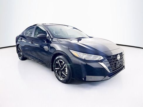 Used 2025 Nissan Sentra SV w/ All-Weather Package FWD image 3
