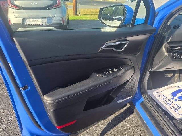 Used 2026 Kia Sportage EX w/ EX Panorama Roof Package FWD image 21