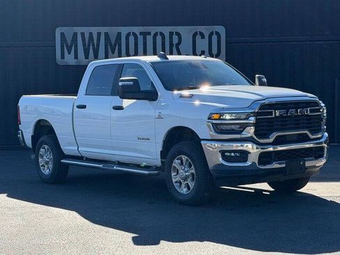 Used 2025 RAM 2500 Big Horn AWD/4WD image 2