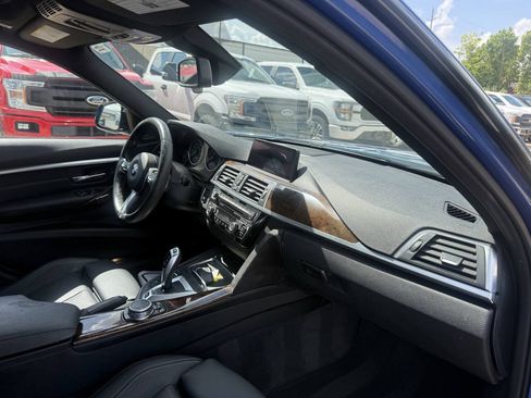 Used 2017 BMW 330e RWD image 9