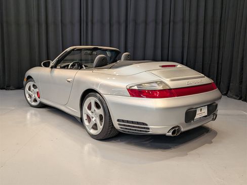 Used 2004 Porsche 911 Carrera 4S image 3