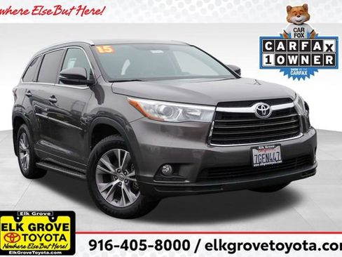 Used 2015 Toyota Highlander XLE image 1