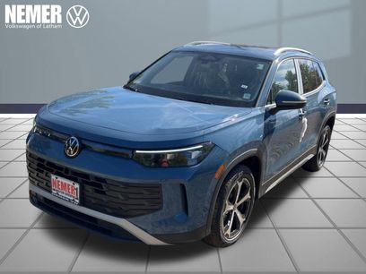 New 2025 Volkswagen Tiguan SE