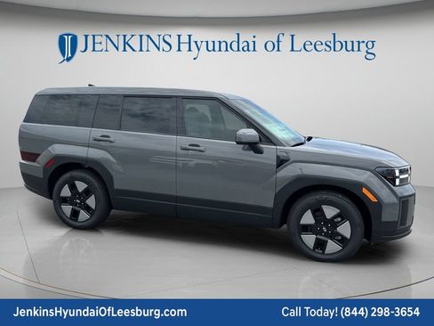 New 2026 Hyundai Santa Fe SE FWD image 2