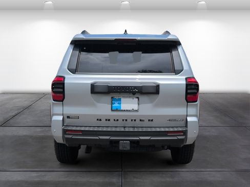 Used 2026 Toyota 4Runner TRD Off-Road Premium AWD/4WD image 5