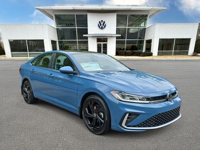 New 2025 Volkswagen Jetta SE